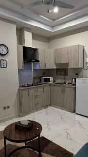 Al-Razzaq Apartment - 8