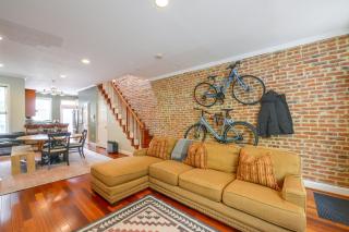 Quiet Home in Walkable Area: 3 Mi to National Mall - 4