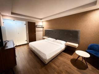 hotel 202 - 8
