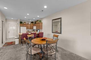 Thousand Hills Condo - 1