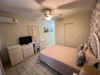 Modern Santo Domingo Condo in Heart of Gazcue - 4