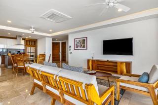 Blue Horizon 1101 | 3BR/4BA PV Ocean View, Pool - 1