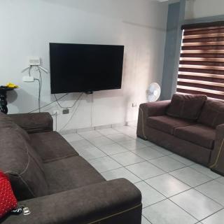 Casa completa ideal para empresas o familias grandes, zona Residencial Privada seguridad las 24hrs - 9