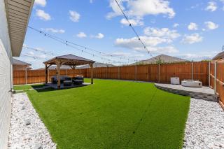 Unforgettable 4BD Oasis in West Texas - 6