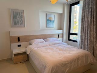 Luxury 3BR Lagoon Chalet with Private Garden at Zahra North Coast - 3