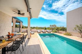Family friendly house with a swimming pool Vir - Torovi - Vir - Pedinka, Vir - 18732 - 6