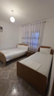 K&K Guest House - 4