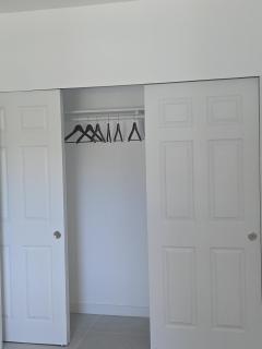 Modern Comfort with Own Entrance and Free Parking - 4