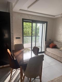 Appartement avec balcon vue sur forêt - centre ville - 8