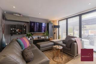 Hampton 3 Bed House Parking - 9