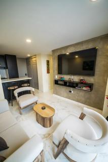 La Vista Suite Luxury Quiet and Convenience - 5