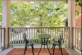 Unique Home - Upper Toronto Beaches - 7