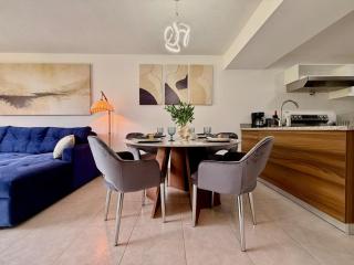 2 Bedroom Apt Mountain view & Pool near Airport - 3
