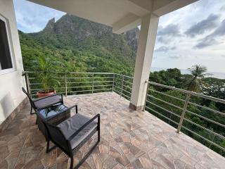 You 4 Ric Piton Suites - 1