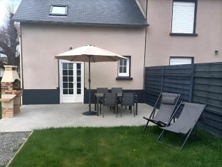 Terraced Country House near Sea - 0