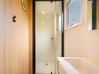 Charming caravan with terrace for 6 - 5