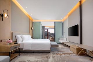 Crowne Plaza Zhoushan Seaview by IHG - 1