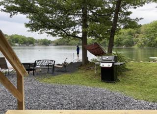 Lakefront Haven Modern Cottage - 2