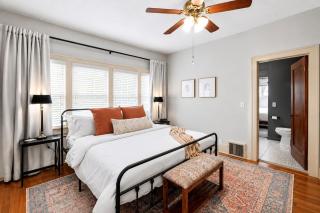 Near Downtown & College Hill, sleeps 10, garage & fenced yard - 6
