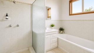 Summer House On Kurrawa - stunning beach views - 2