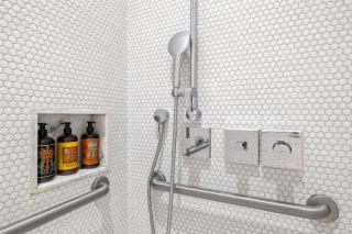 Refined 1BR Retreat in the Brickell - 4