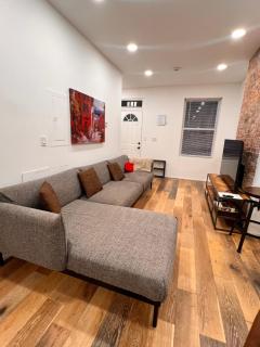 5 bedroom 3 bath apartment sleeps 10plus Jersey City Central 5 min walk to PATH - 8