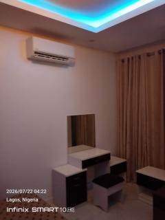 Le chateau apartments - 2