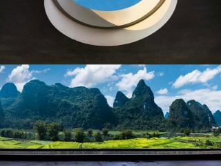 BYMA Valley Hideaway Resort Yangshuo·Ten-Mile Gallery · Yulong River·Double-Level Cliffside Infinity Pools · Private Luxury Villas ·Panoramic Floor-to-Ceiling Café & Dining - 3