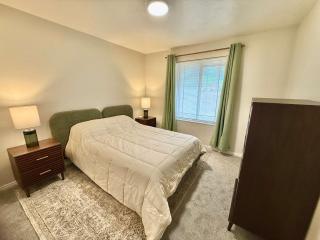 8-BR Luxury Home Near Little Cottonwood Canyon - Sandy - 1