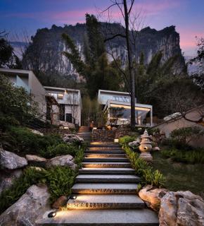 BYMA Valley Hideaway Resort Yangshuo·Ten-Mile Gallery · Yulong River·Double-Level Cliffside Infinity Pools · Private Luxury Villas ·Panoramic Floor-to-Ceiling Café & Dining - 7