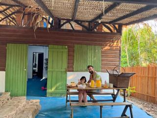 Casa da Arvore com cafe da manha piscina AC e praia - 7