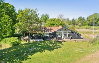 3 Bedroom Stunning Home In Martofte - 9