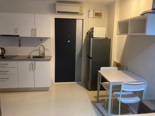 Grandblue 410 - Modern refreshed condo with brand-new furniture - Laem Mae Phim - 4