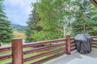 402 Timber Escape at Chapparal! Relaxing Deer Valley Condo with Hot Tub! Close to Skiing & Hiking! condo - 9