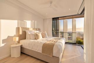 First Bay - Absolute Beach Front Luxury Apt Coolum - 9