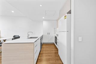 Soft City Glow Serene Lucid 2BR Stay - 3