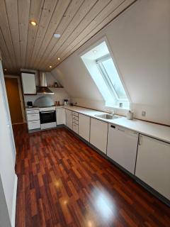 Bright Apartment By The Kattegat With Garden - 6