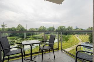 Sunny Apartment with a Balcony & Parking Close to the Beach by Noclegi Renters - 6