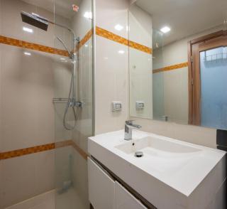 C-View Residence by Apartwell - 4