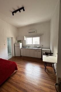 Haifa Central Studio - High Floor & Great Value - 2