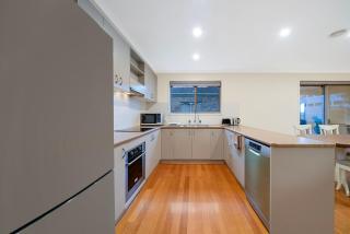 The Burwood Cottage Comfort & Convenience - 6