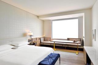 Andaz Delhi, by Hyatt - 4