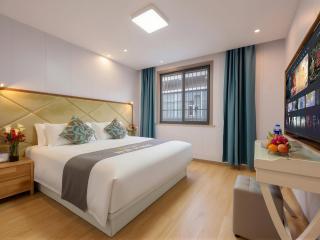 Qingcheng Hotel - Hongkou Soccer Stadium Tongji University Branch - 1