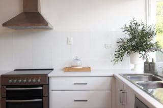 'Honeyton' - warm coastal living in Robe central - 8