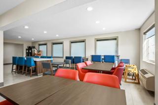 Holiday Inn Express Hotel & Suites Wabash by IHG - 5