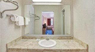 Knights Inn South Houston TX - 3