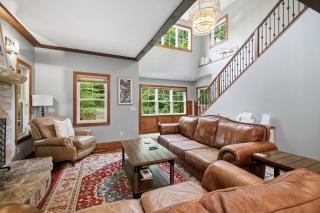 The Moose House by Juniper Holiday + Home - 3