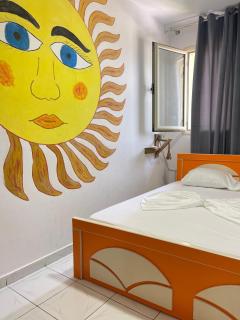 Vlora Backpackers Hostel & Bar LUNGOMARE - 2