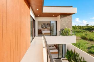 BrandNew Beachside Modern Villa A, 3 Bedrooms for 8 Guests - 2