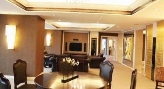 Golden Eagle Summit Hotel Downtown - 3